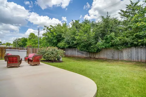 Exterior - 216 Lovers Path Dr, Springtown, TX 76082 photo 3 of 13