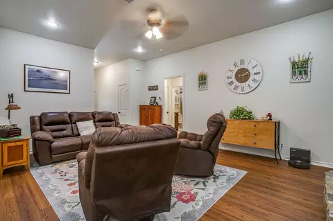 Living - 216 Lovers Path Dr, Springtown, TX 76082 photo 2 of 3