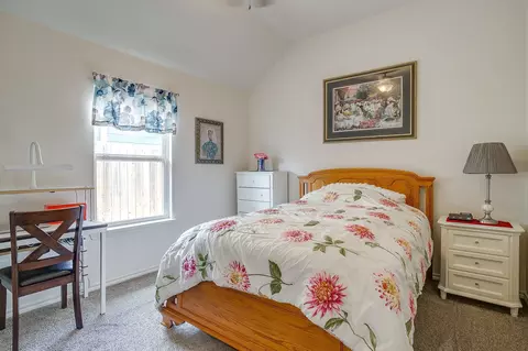 Bedroom - 216 Lovers Path Dr, Springtown, TX 76082 photo 2 of 2