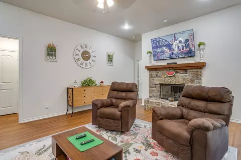 Living - 216 Lovers Path Dr, Springtown, TX 76082 photo 3 of 3