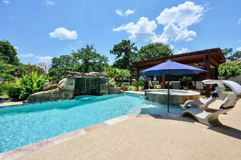 1104 Catalina Bay Blvd, Granbury, TX 76048