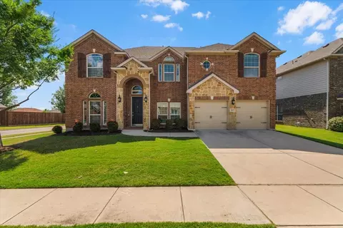 9833 Saltbrush St, Fort Worth, TX 76177