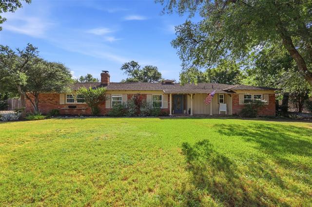 103 Paint Brush Rd, Lakeside, TX 76108
