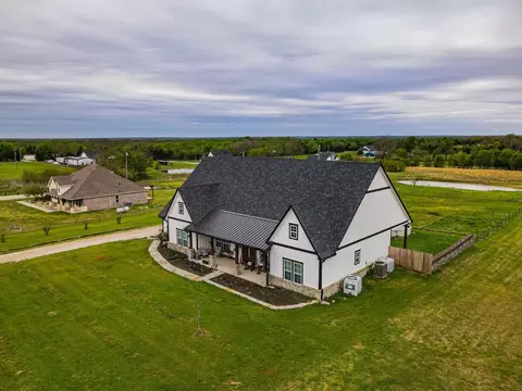 4886 County Road 1037, Celeste, TX 75423 photo 2