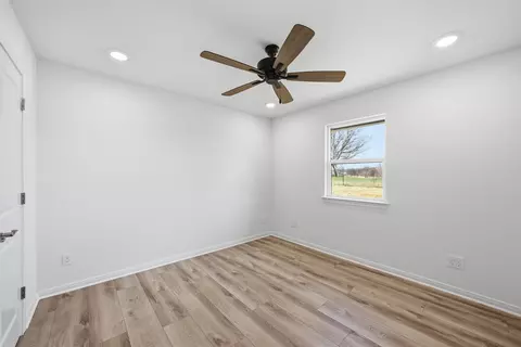 Bedroom - 2303 Pilgrim Ln, Lorena, TX 76655 photo 4 of 5