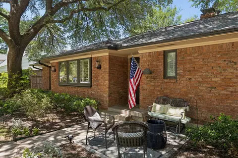 926 Chadwick Dr, Richardson, TX 75080