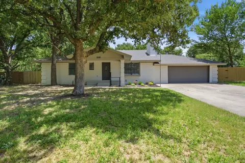 215 Cherry St, Weatherford, TX 76086