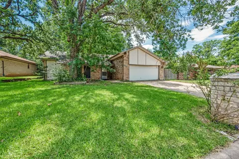 3410 Sheridan Ct, Arlington, TX 76017