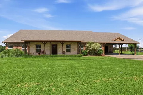 169 Sears Rd, Bells, TX 75414