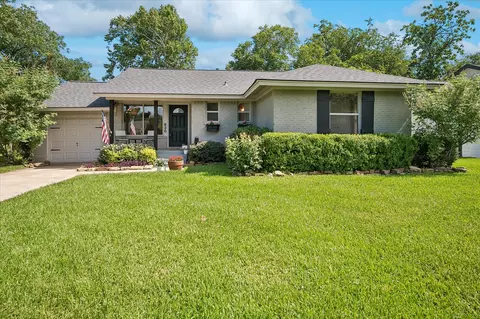 630 Lockwood Dr, Richardson, TX 75080