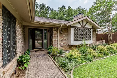 2604 Twinpost Ct, Irving, TX 75062