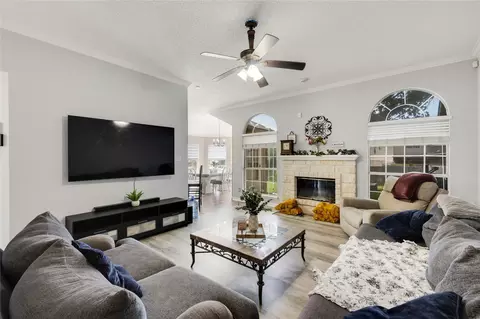 2349 Bentley Ct, Grand Prairie, TX 75052