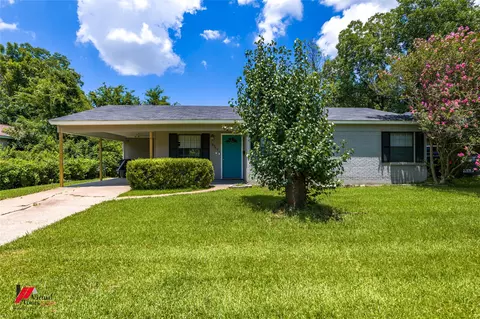 3217 Thunderbird Ln, Bossier City, LA 71112