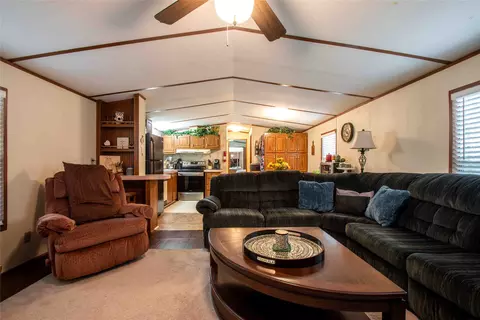 190 E Sycamore Ln, Murchison, TX 75778 photo 9