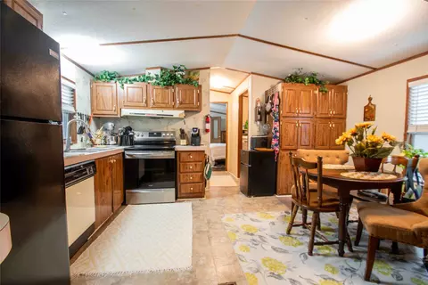 190 E Sycamore Ln, Murchison, TX 75778 photo 10