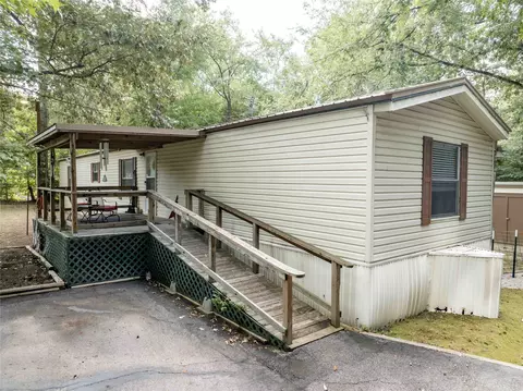 190 E Sycamore Ln, Murchison, TX 75778 photo 3