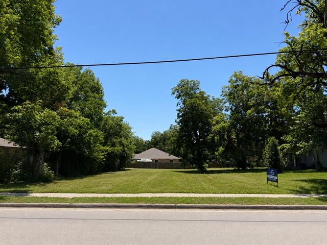 3915 Moulton St, Greenville, TX 75401