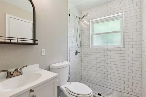 1202 Johns Dr, Euless, TX 76039 photo 19