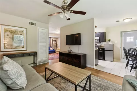 1202 Johns Dr, Euless, TX 76039 photo 8