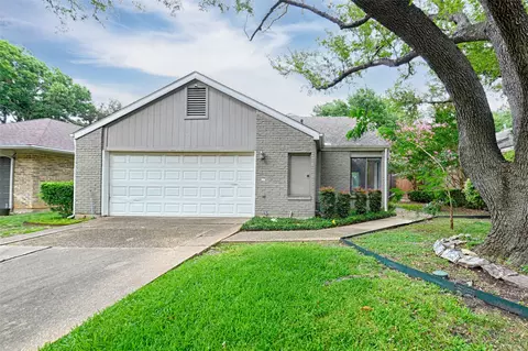 14900 Le Grande Dr, Addison, TX 75001
