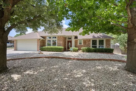 6316 Carrizo Dr, Granbury, TX 76049