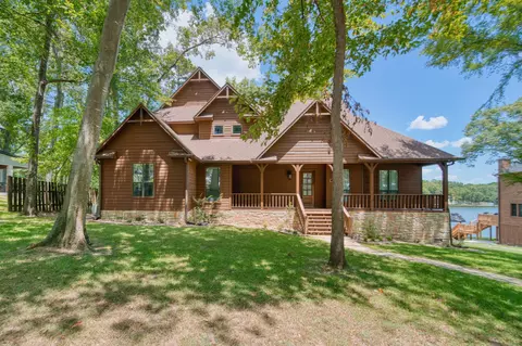 811 King Leonard Ct, Scroggins, TX 75480