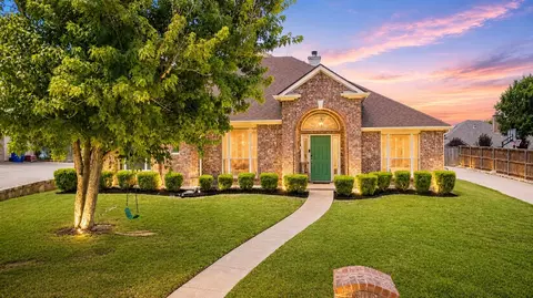 3019 Saint Amanda Dr, Mansfield, TX 76063