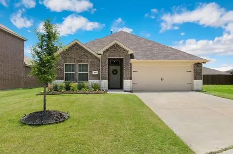 102 Sunberry Dr, Caddo Mills, TX 75135
