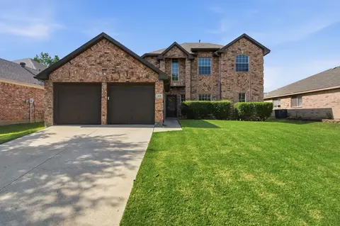 305 Ravenna Rd, Lake Dallas, TX 75065