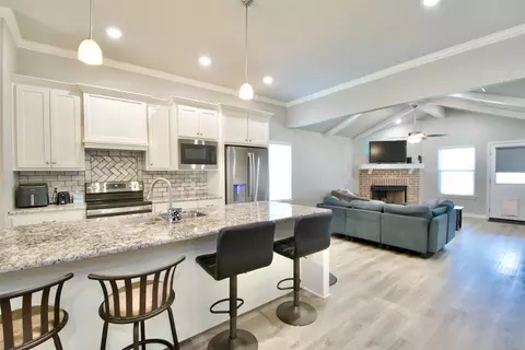 429 Travis Dr, Mcgregor, TX 76657 photo 16