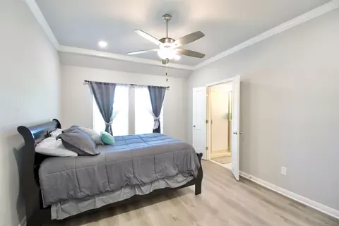 429 Travis Dr, Mcgregor, TX 76657 photo 18