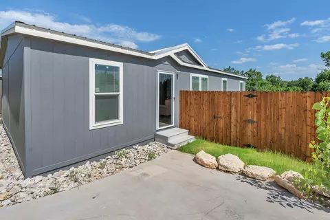 817 Thicket Trl, Granbury, TX 76048