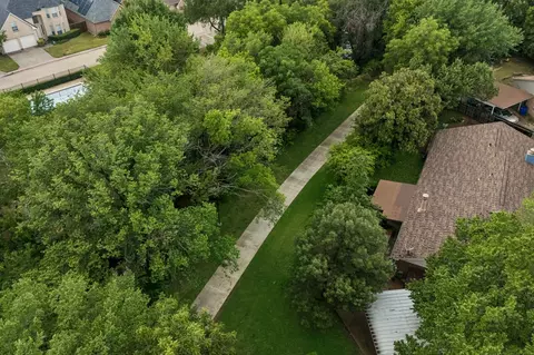 View/Area - 118 E Denton Dr, Euless, TX 76039 photo 1 of 5