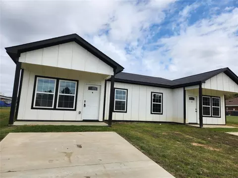 3104 Cedar Creek Dr, Shreveport, LA 71118