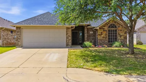 4416 Logan Cir, Granbury, TX 76049