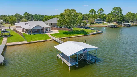 4323 Basswood Ct, Granbury, TX 76049
