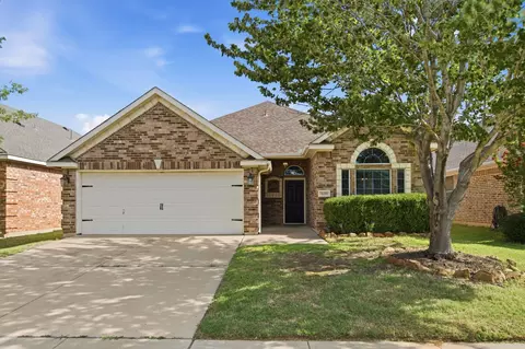 8209 Trinity Vista Trl, Hurst, TX 76053