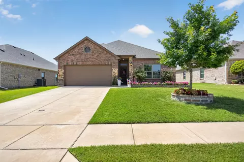 334 Pecos Dr, Crandall, TX 75114