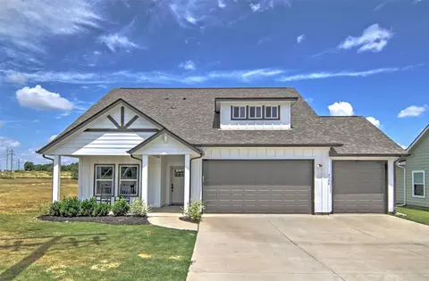 7206 Treaty Oaks Blvd, Granbury, TX 76048