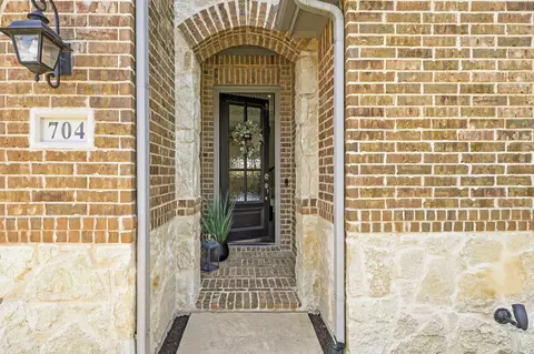 704 Corner Post Path, Celina, TX 75009 photo 3