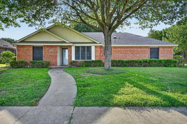 828 Haverford Ln, Desoto, TX 75115