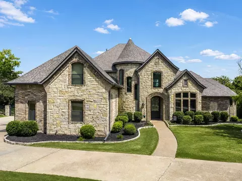 3908 Lakewood Heights Ct, Fort Worth, TX 76179