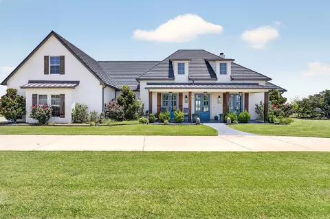 3008 Perkins Ln, Weatherford, TX 76088