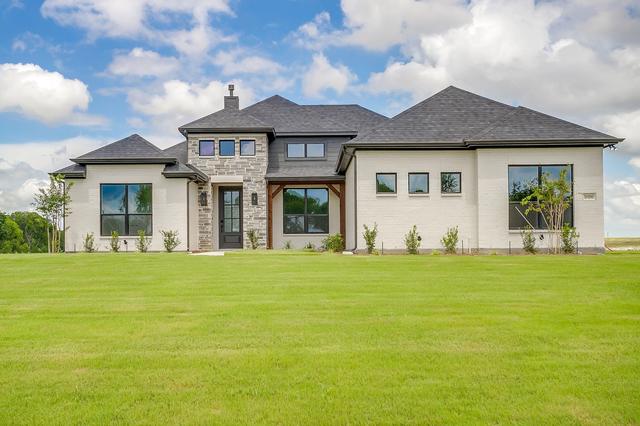 1011 Bartlett Peak Dr, Waxahachie, TX 75167