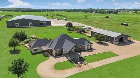 10531 Cole Rd, Pilot Point, TX 76258
