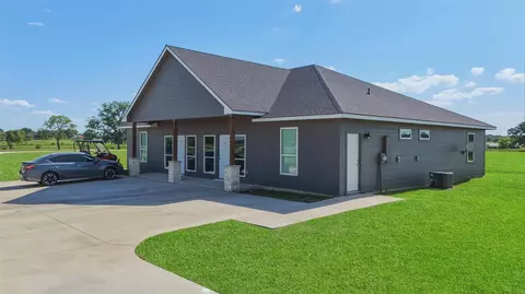 10531 Cole Rd, Pilot Point, TX 76258