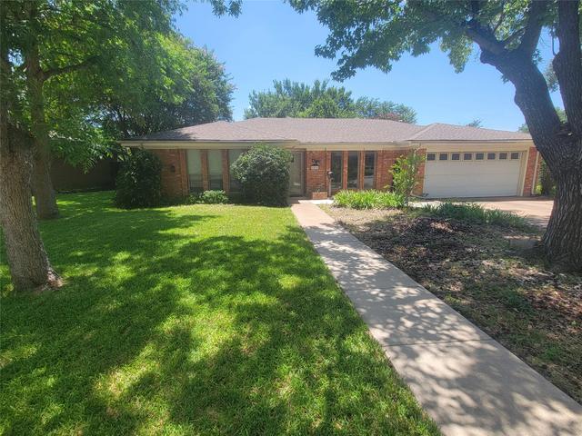 1516 Fernwood Dr, Plano, TX 75075