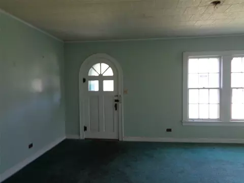 Living - 433 N Main St, Sibley, LA 71073 photo 2 of 3