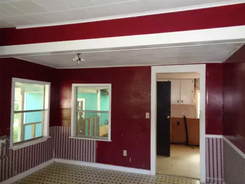 Living - 433 N Main St, Sibley, LA 71073 photo 1 of 3