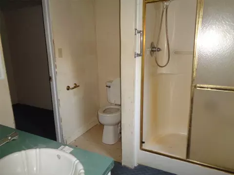 Bath - 433 N Main St, Sibley, LA 71073 photo 2 of 2